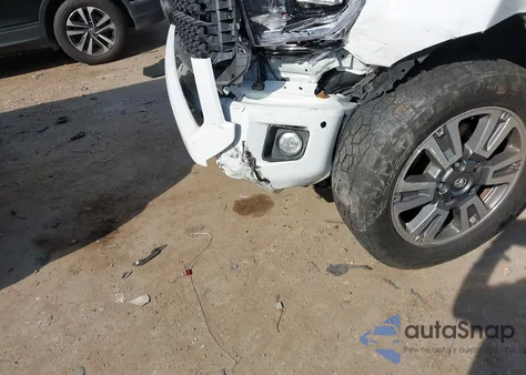 2019 Toyota Tundra Platinum 5.7L V8 из США, поврежденный, VIN 5TFGY5F19KX249704